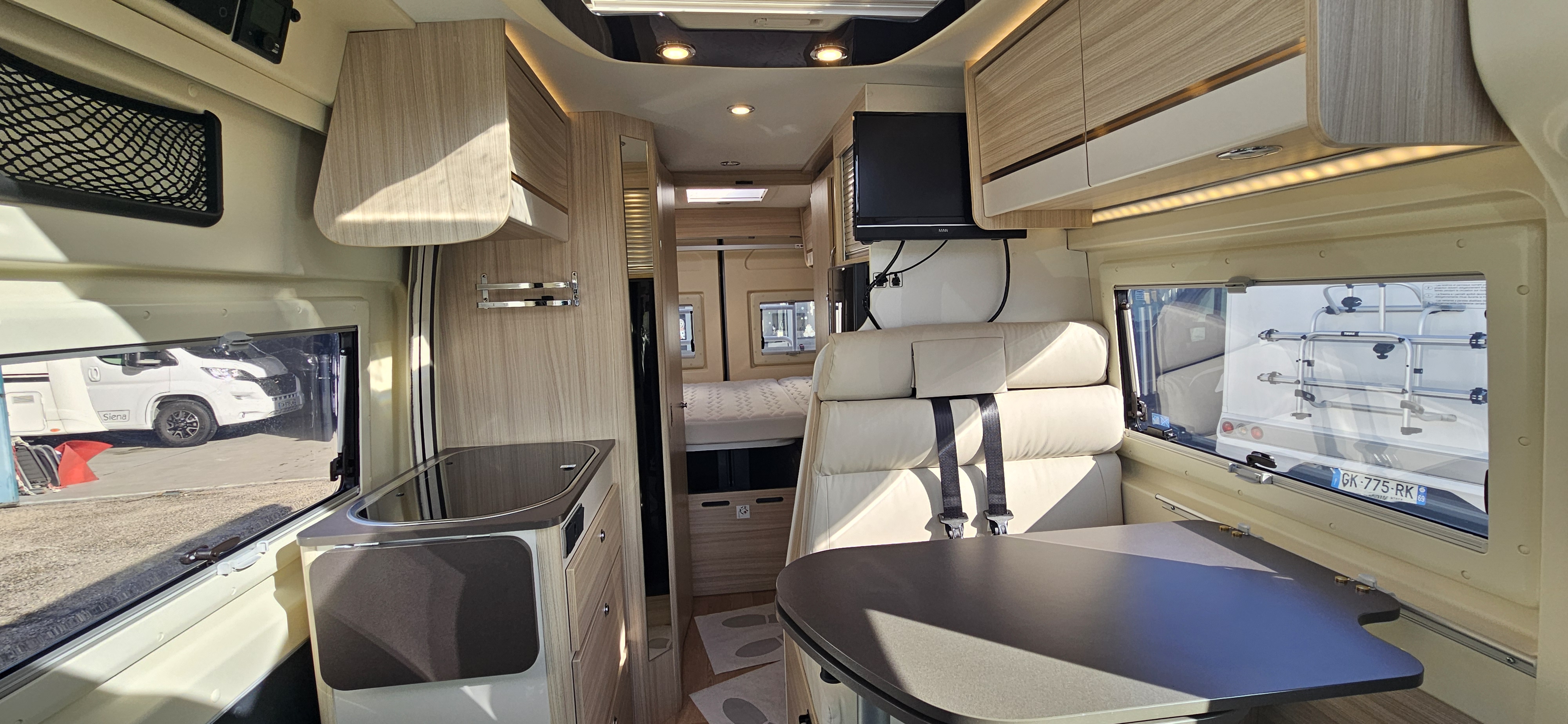  - 19 - DREAMER D55 EXCLUSIVE 