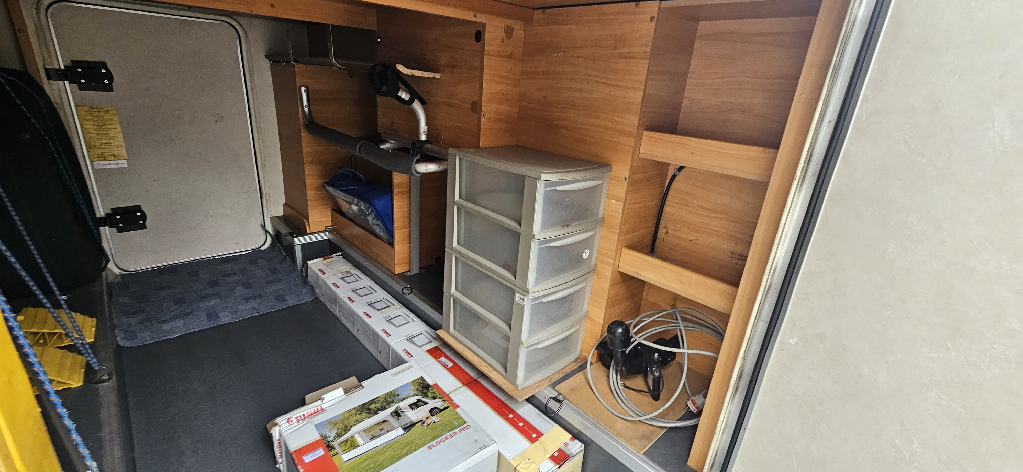  - 3 - ADRIA CORAL S660 SL 