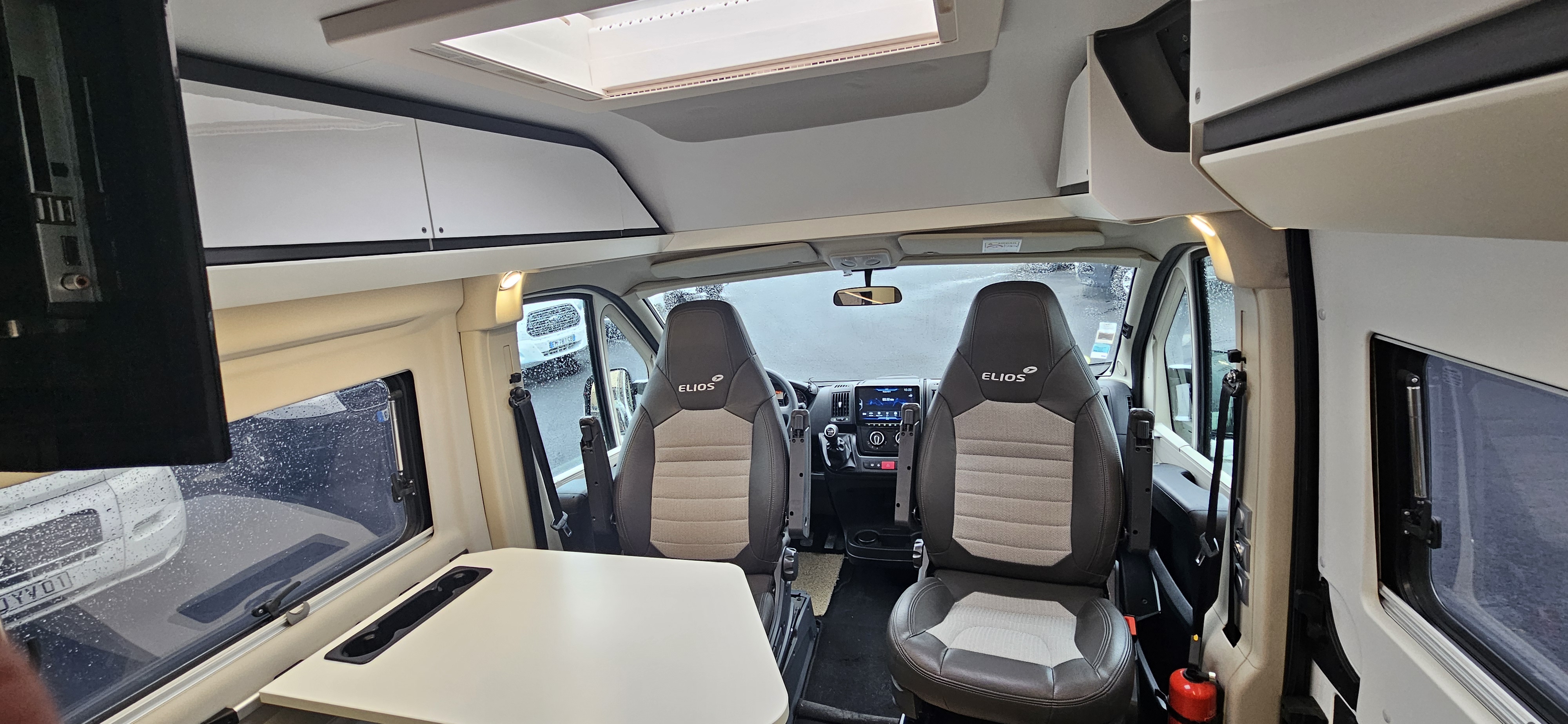  - 9 - ELIOS VAN 63 FAMILLY 