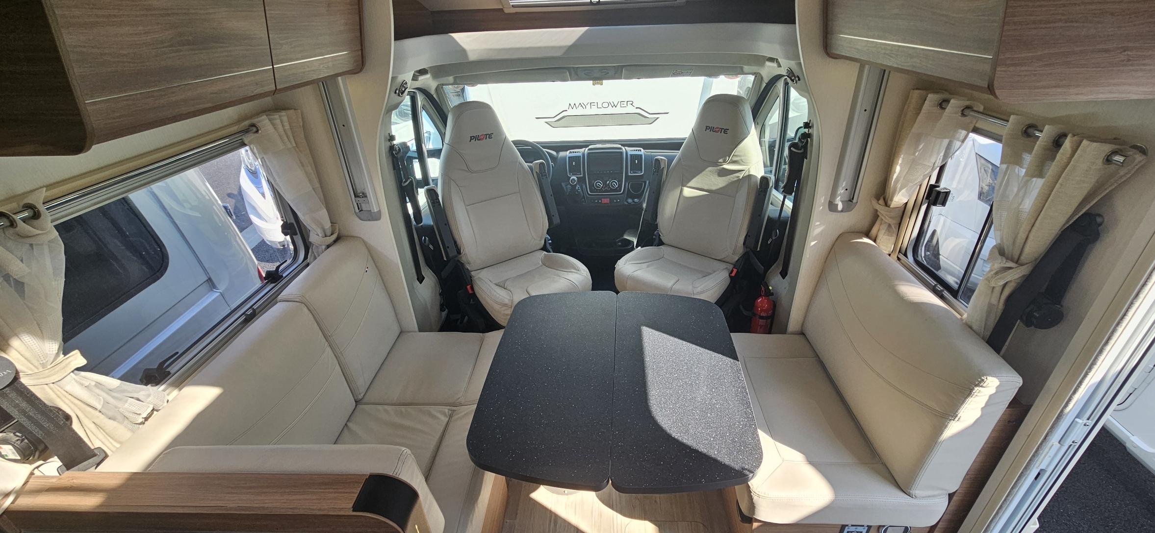  - 10 - PILOTE P746FC SENSATION 