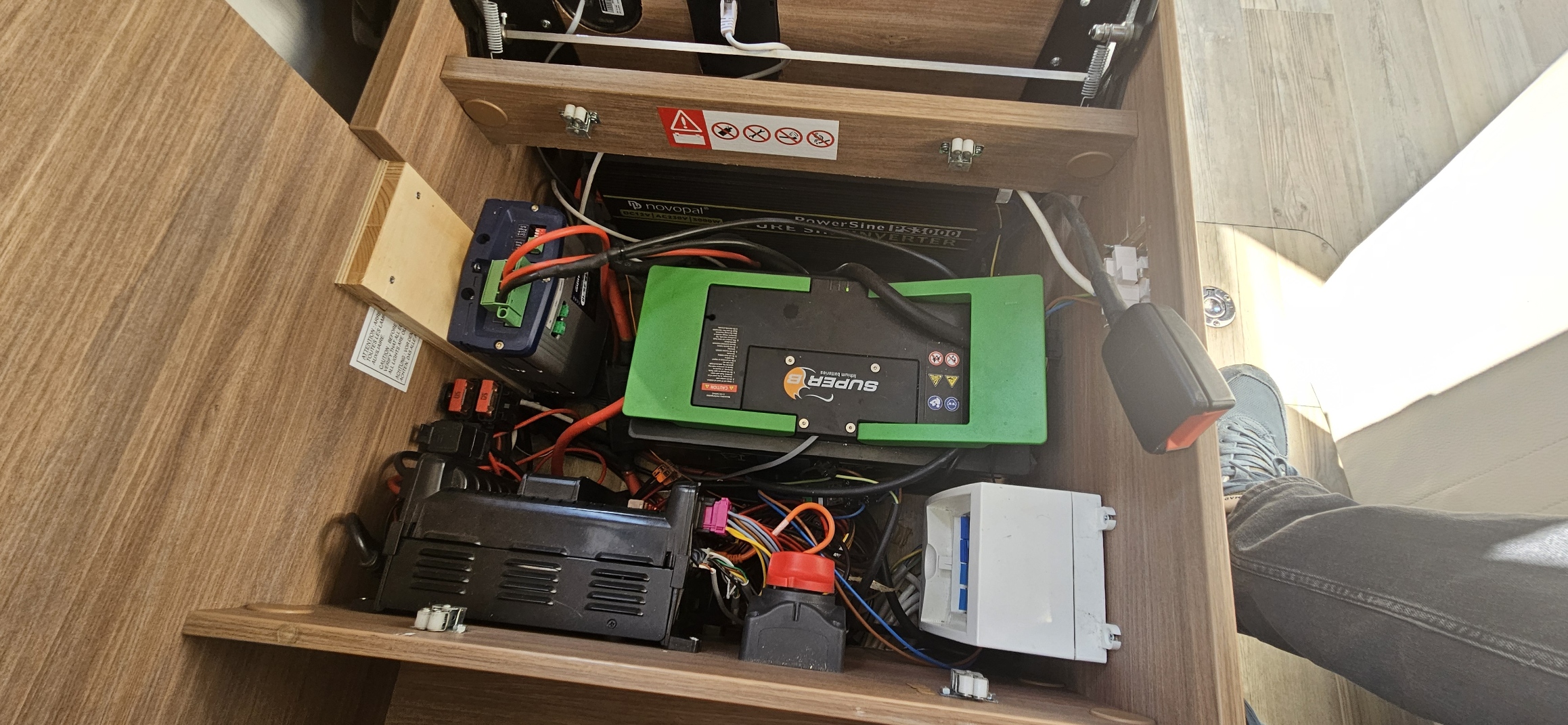  - 12 - PILOTE P746FC SENSATION 