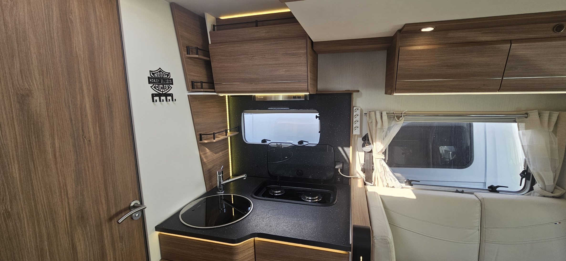  - 22 - PILOTE P746FC SENSATION 