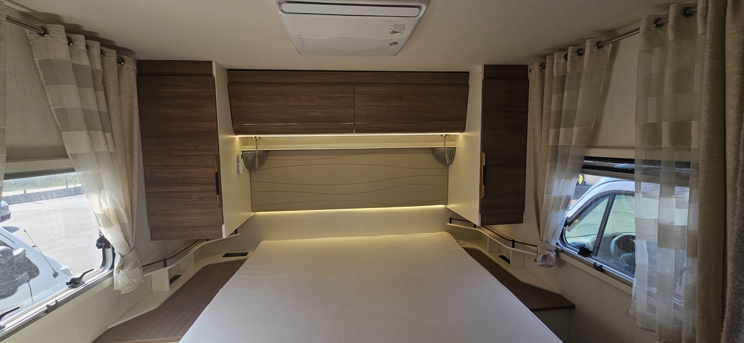  - 26 - PILOTE P746FC SENSATION 