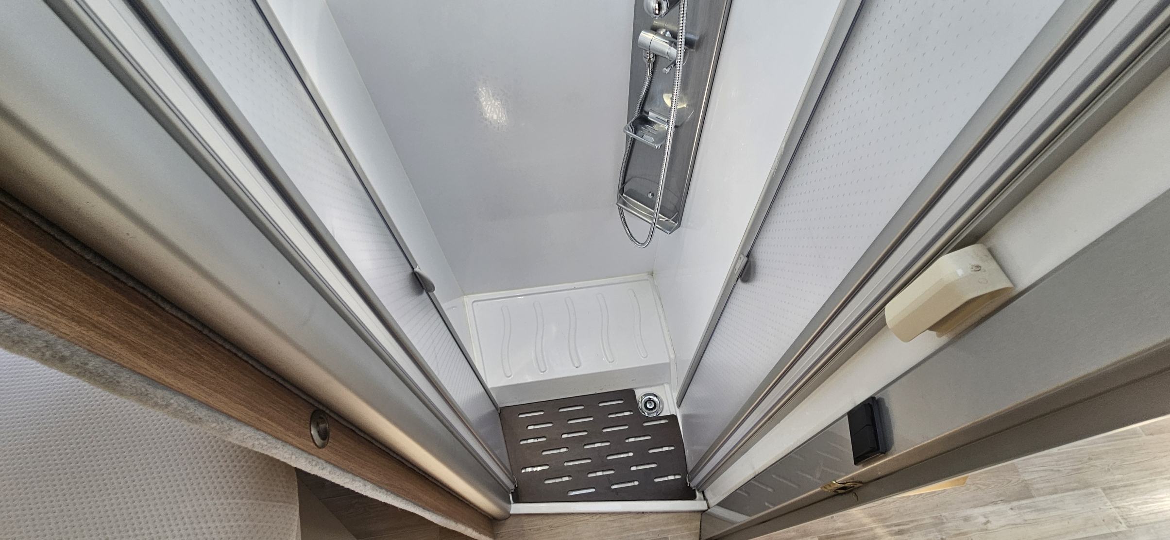  - 30 - PILOTE P746FC SENSATION 