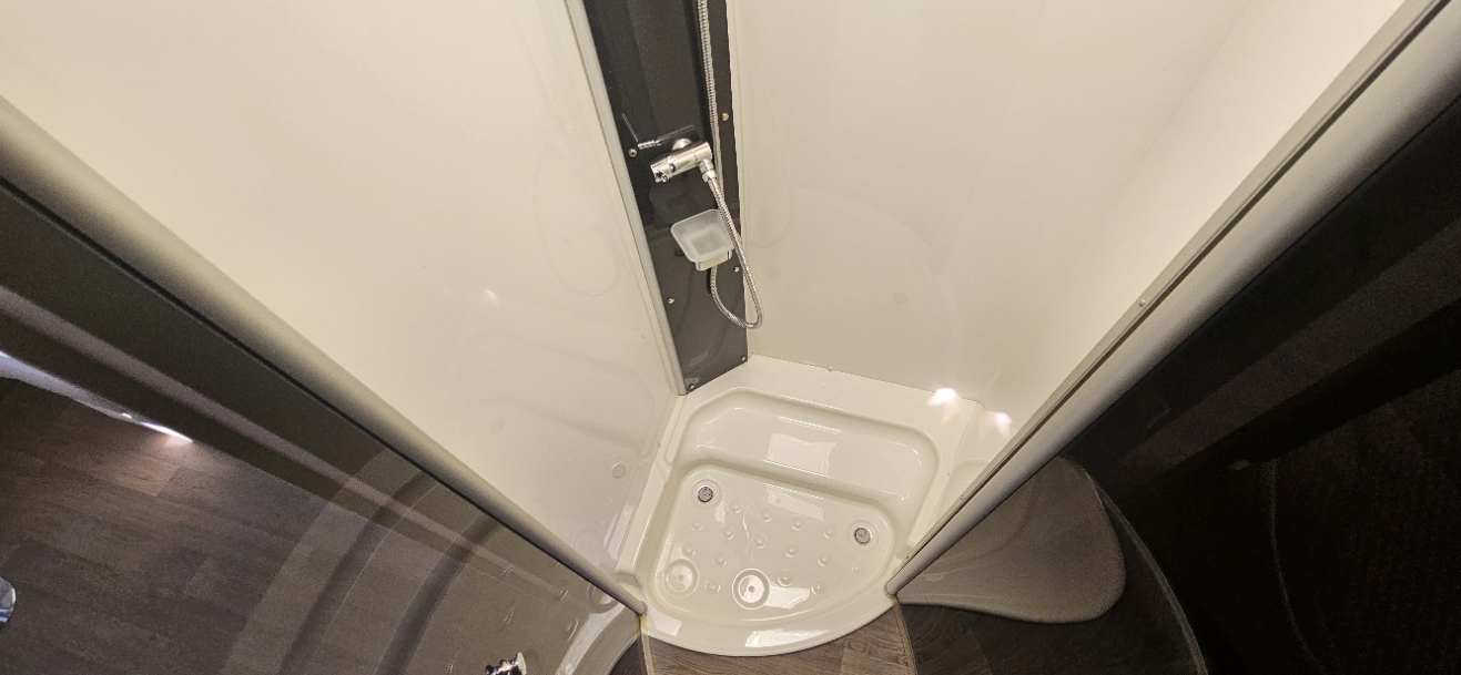  - 32 - CHALLENGER SIRIUS 3067 GA 