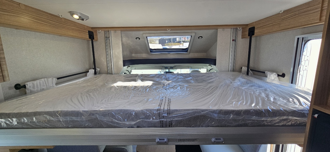  - 11 - BAVARIA T 740 FC NOMADE 