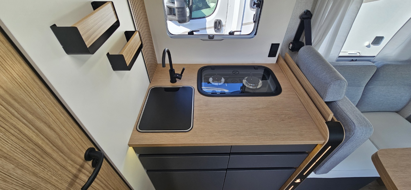  - 15 - BAVARIA T 740 FC NOMADE 