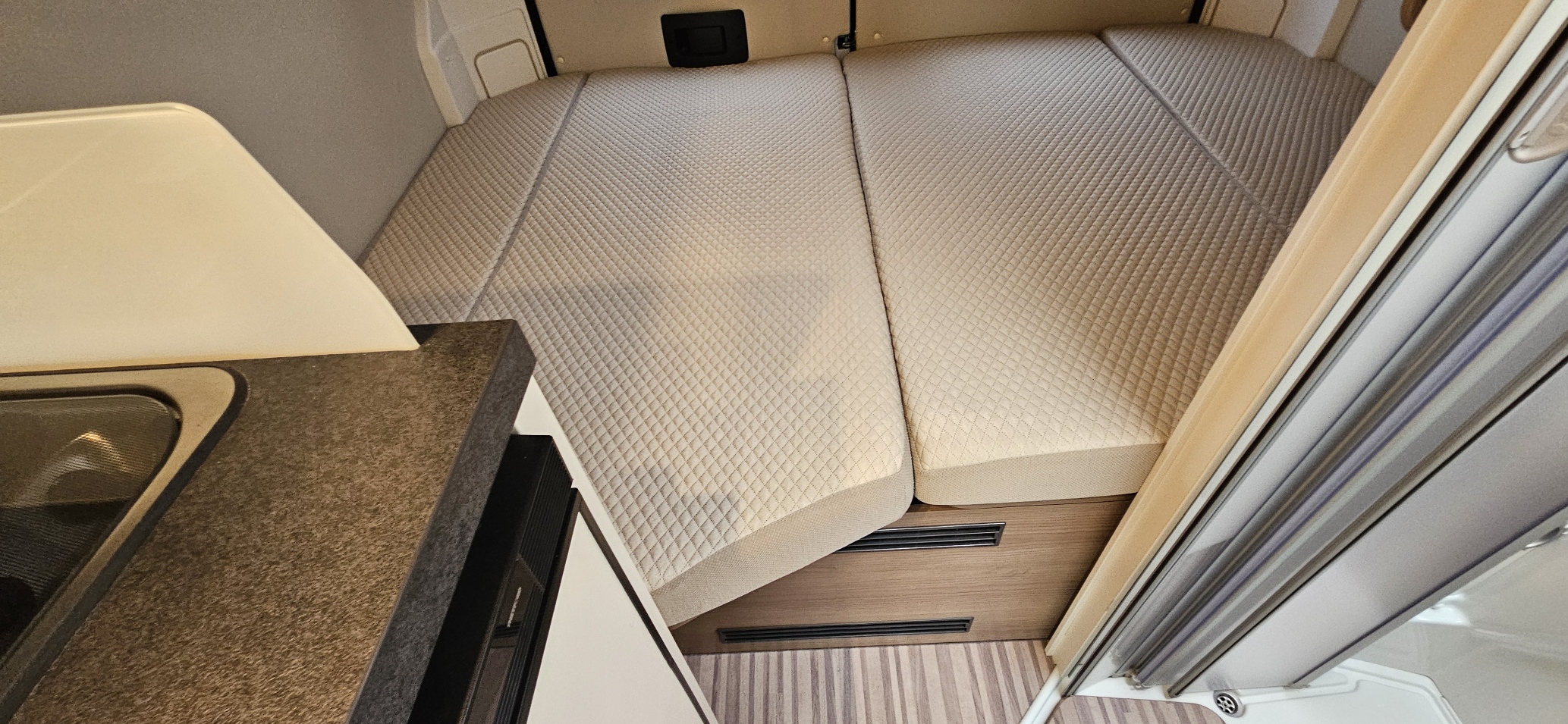  - 22 - MALIBU 540 DB 