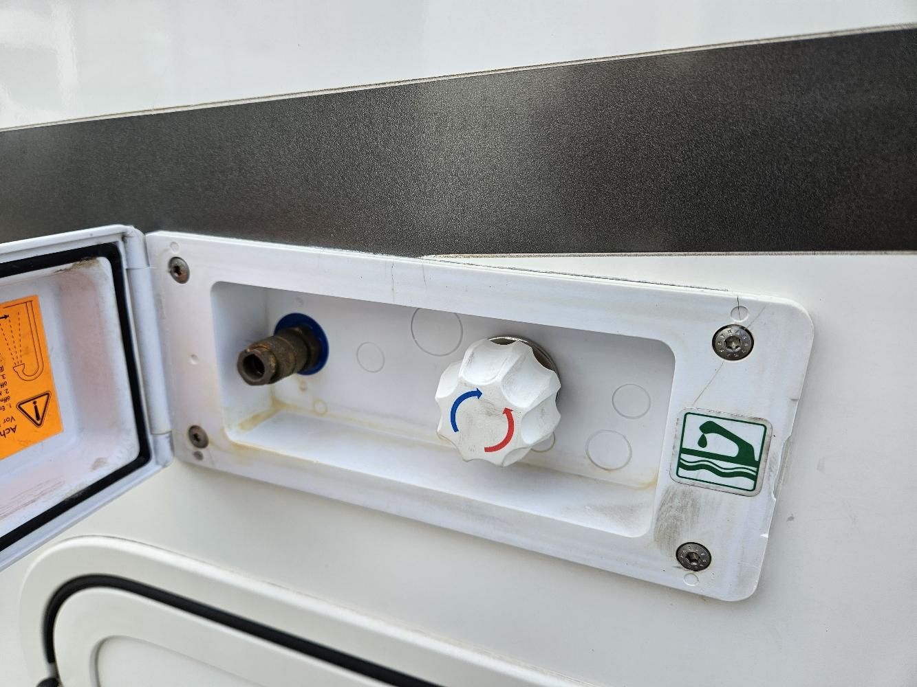  - 6 - EURA MOBIL 725 QB PROFILA RS 