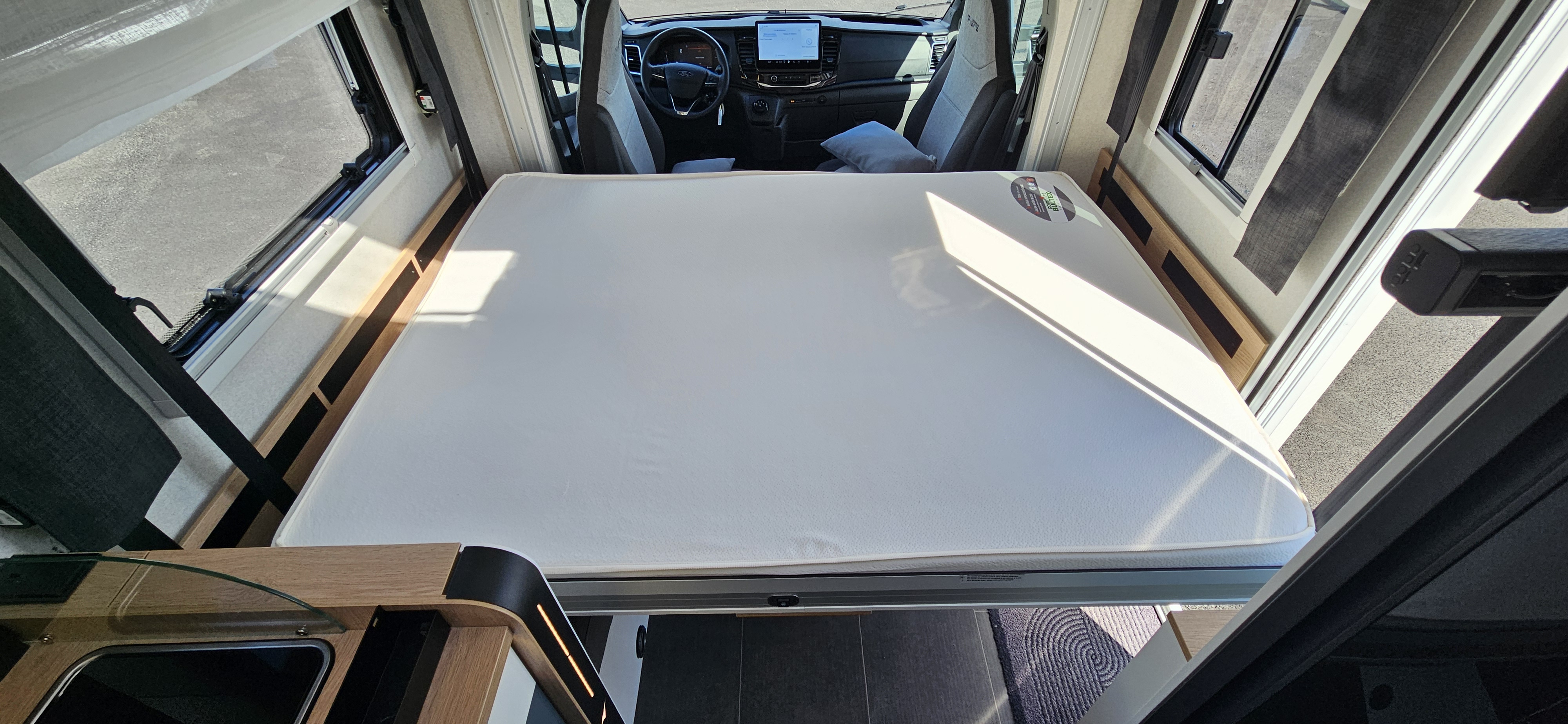  - 24 - PILOTE ATLAS 656 D 