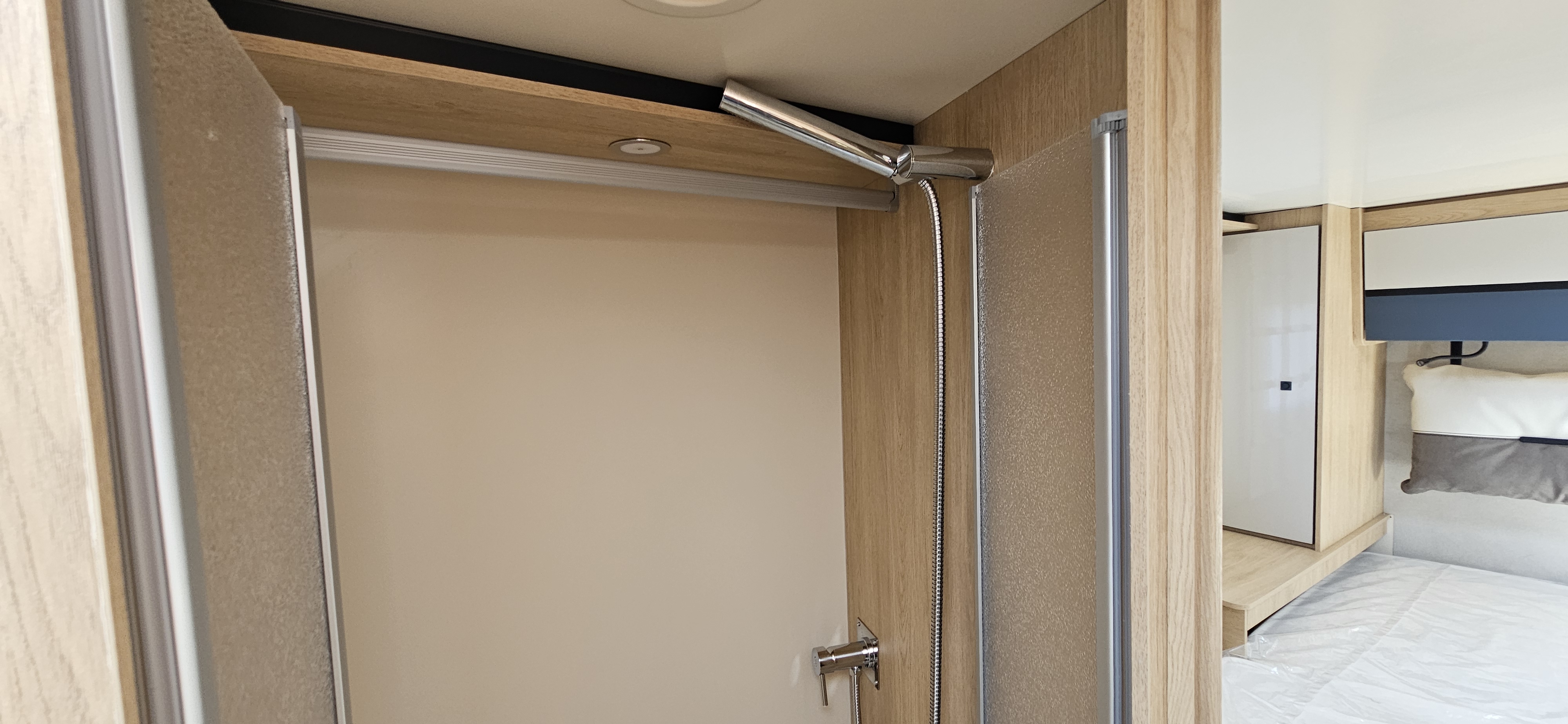  - 9 - CI HORON 67 XT SPRING EDITION 
