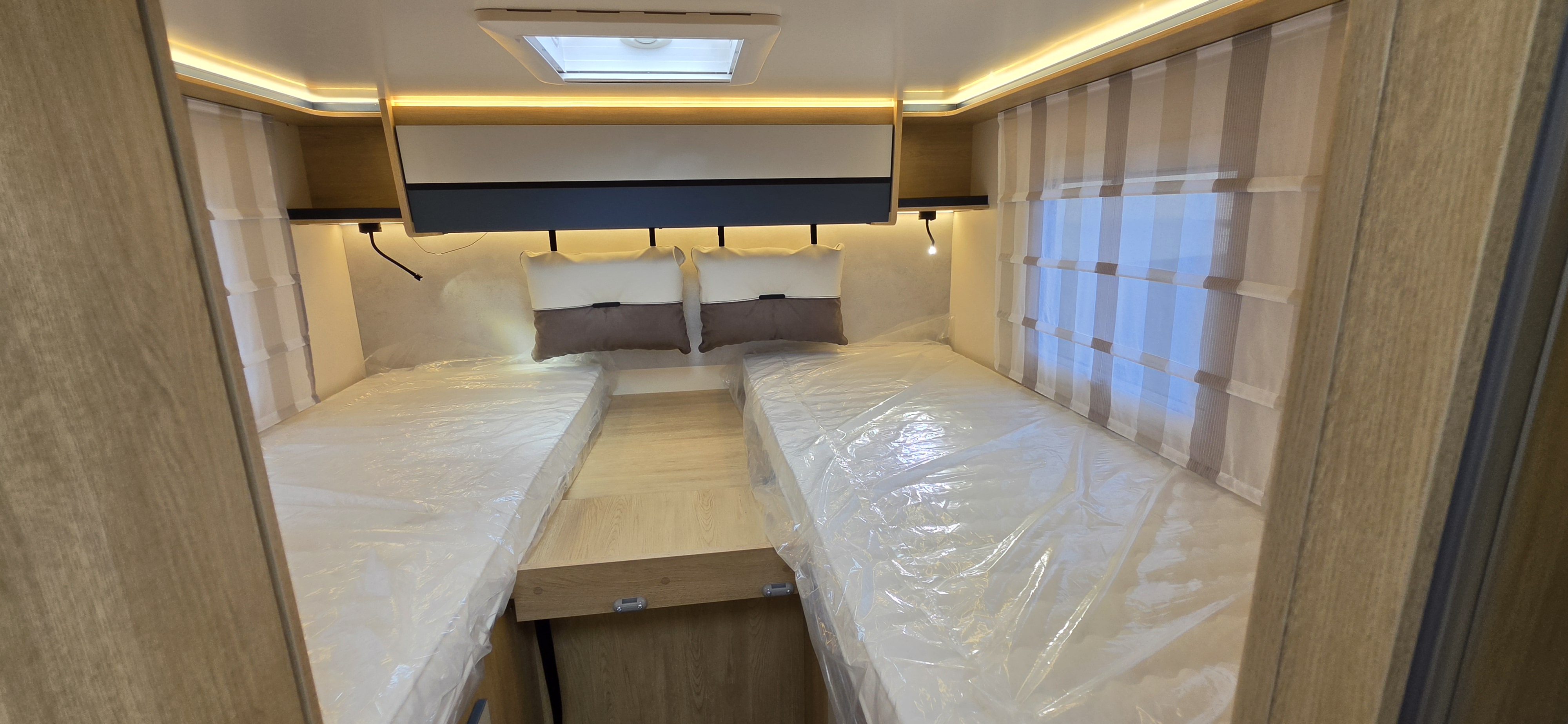  - 27 - CI HORON 88XT SPRING EDITION 