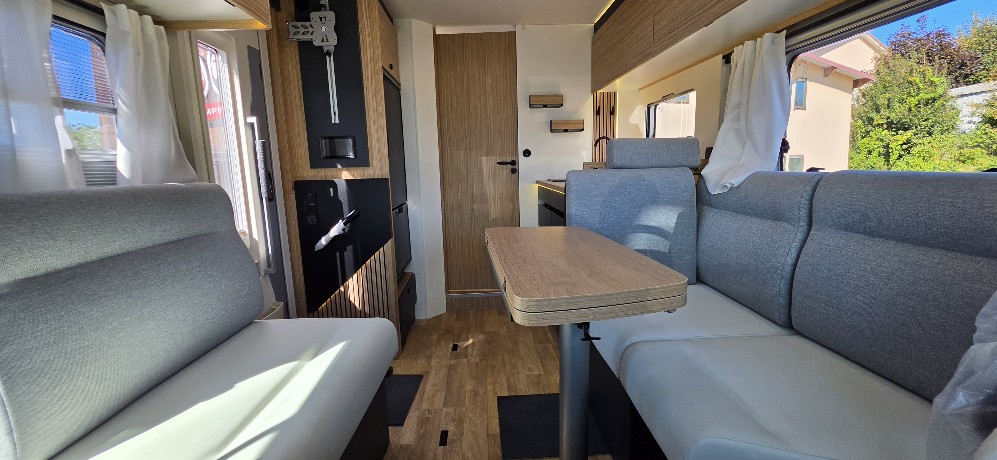  - 35 - BAVARIA I 740 FC NOMADE 