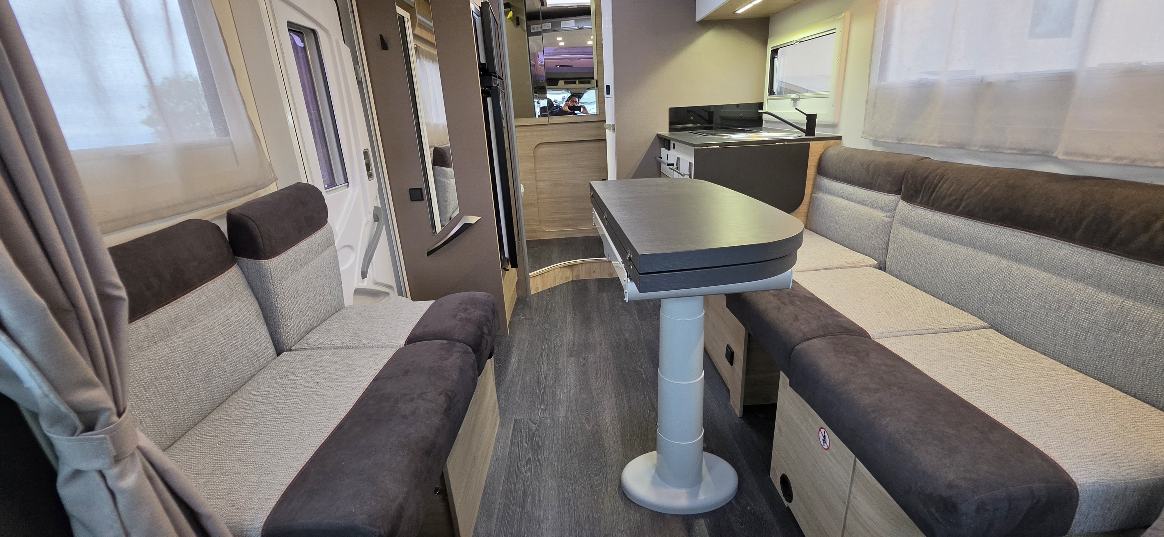  - 13 - CHAUSSON 650 FIRST LINE 