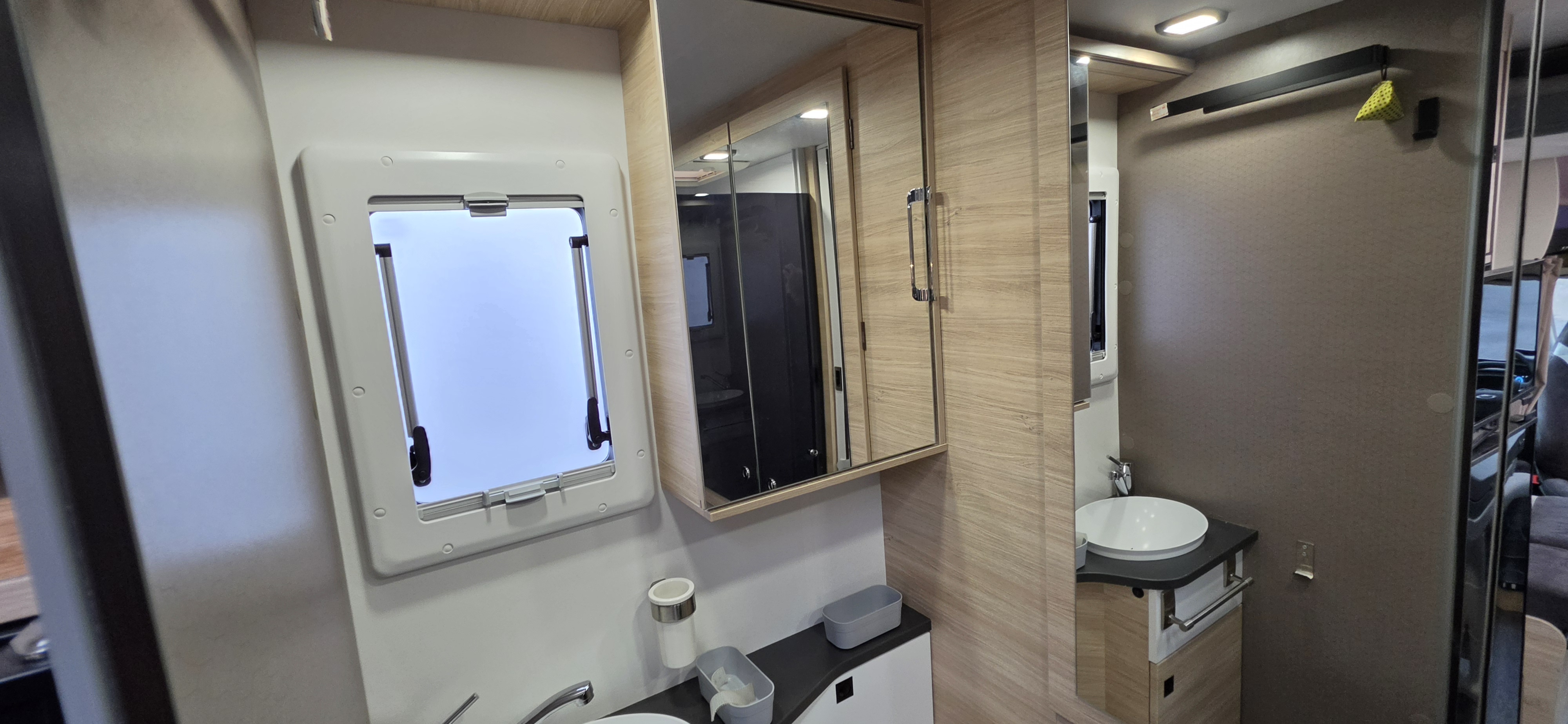  - 22 - CHAUSSON 650 FIRST LINE 