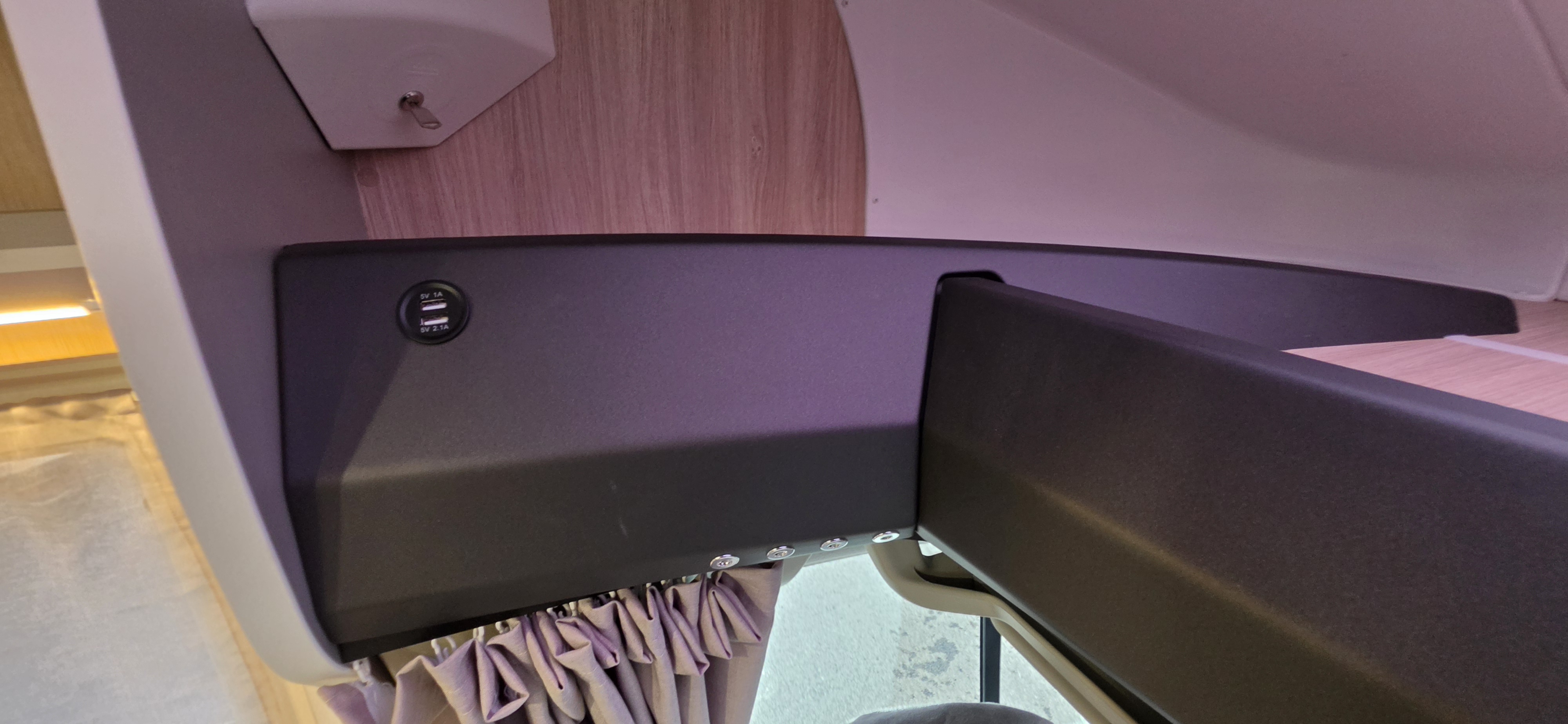  - 28 - CHAUSSON 650 FIRST LINE 
