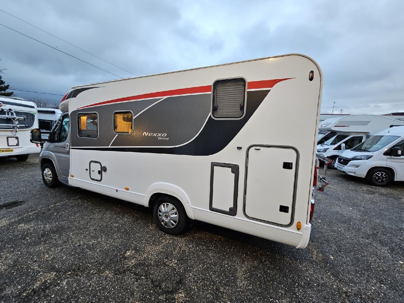  - 5 - BURSTNER NEXXO TIME T700 