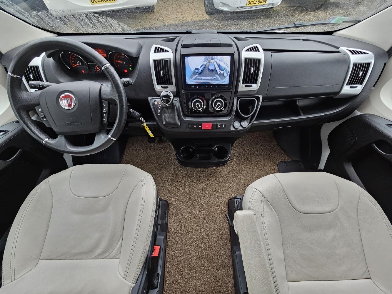  - 9 - PILOTE P696U SELECTION 