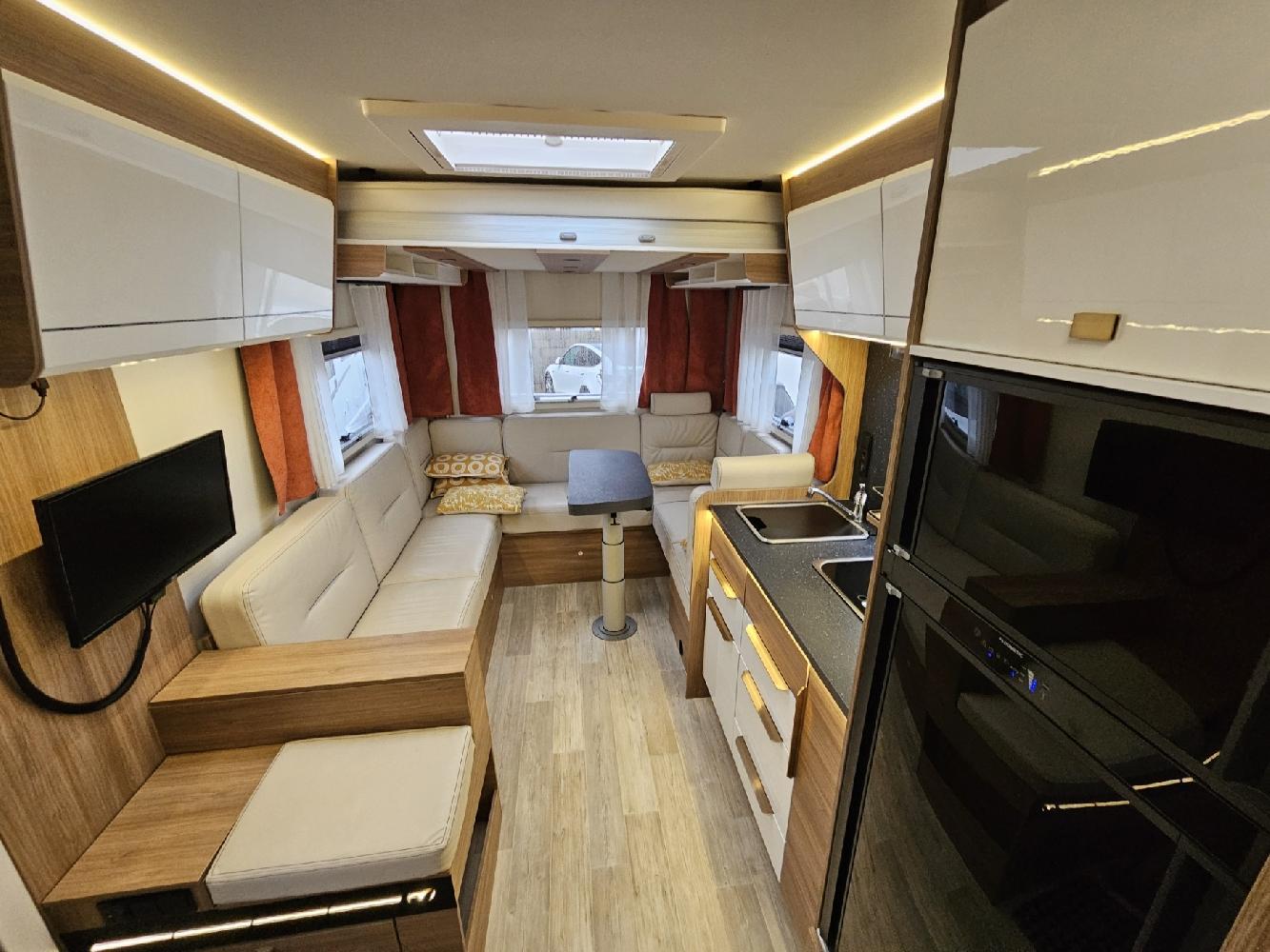  - 10 - PILOTE P696U SELECTION 