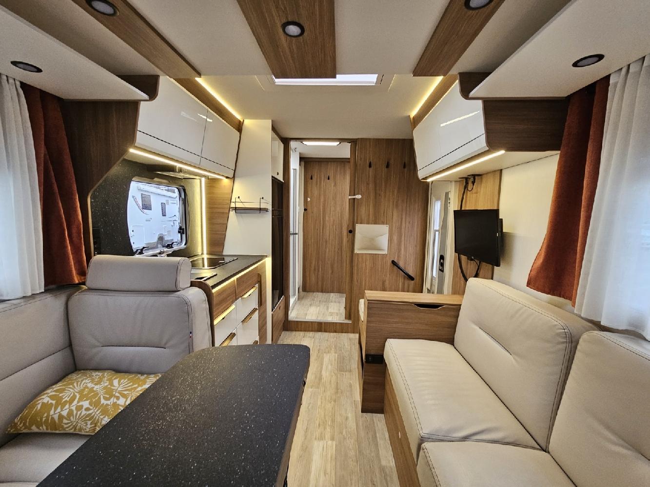  - 12 - PILOTE P696U SELECTION 