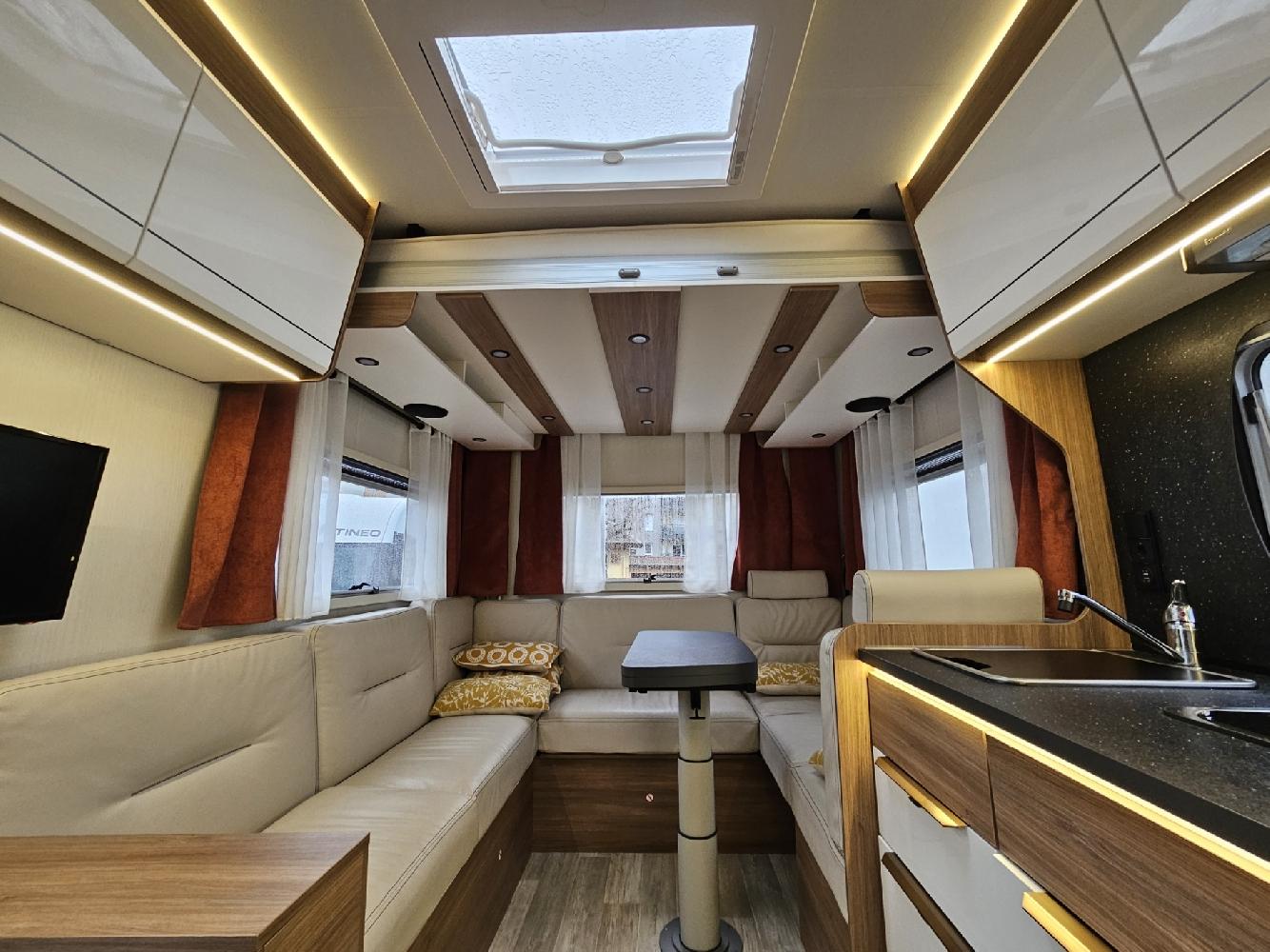  - 22 - PILOTE P696U SELECTION 