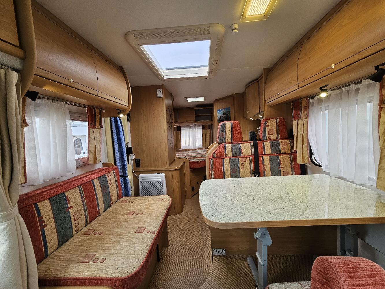  - 8 - BURSTNER T605 PRIVILEGE 